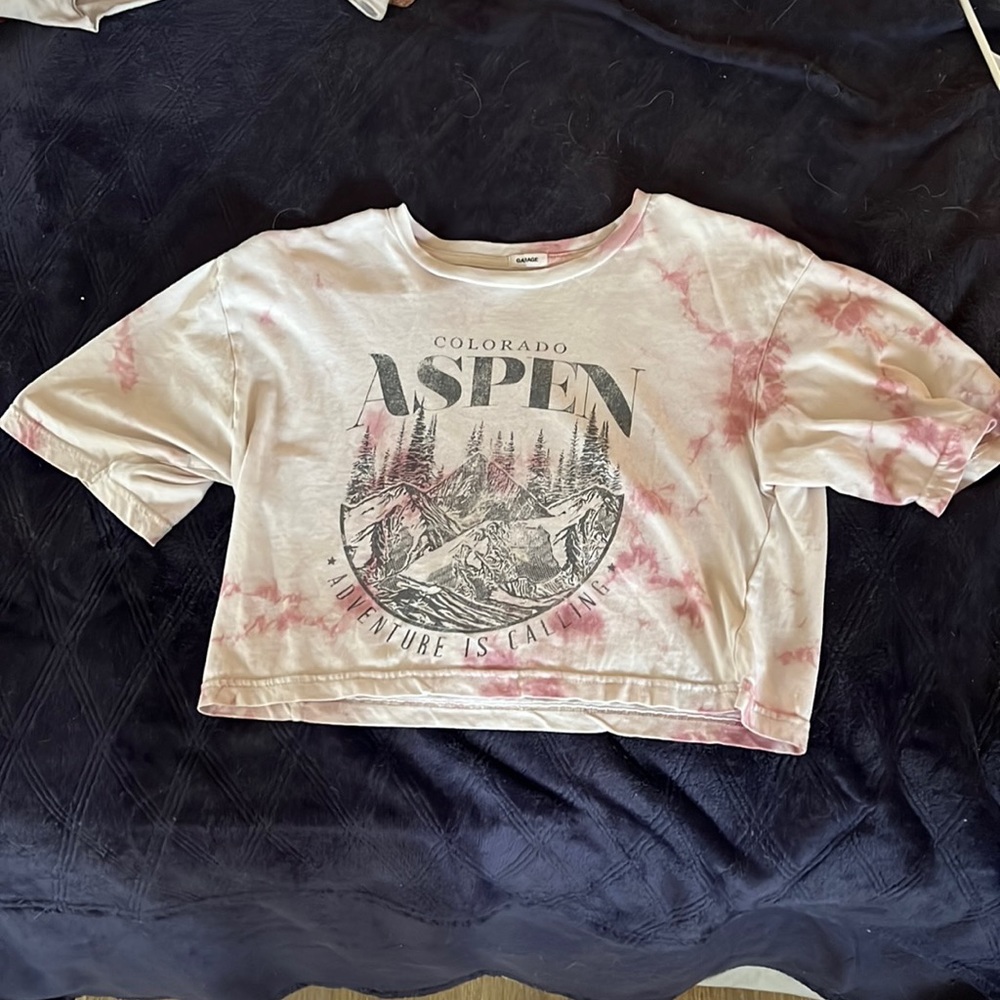 Cropped tee